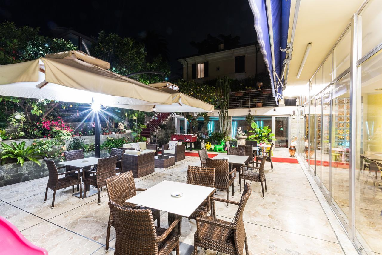 Hotel Villa Delibera Варацце Екстер'єр фото