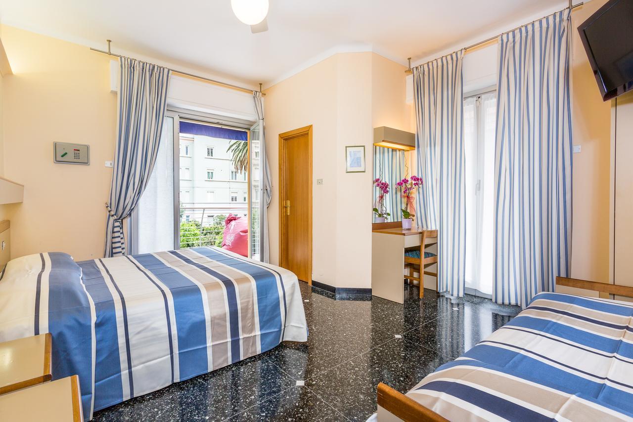 Hotel Villa Delibera Варацце Екстер'єр фото