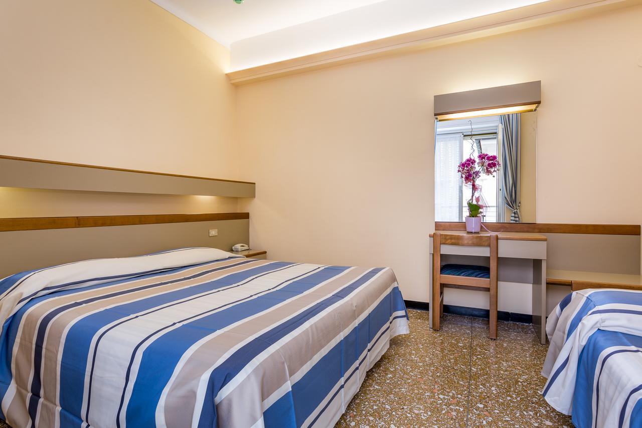 Hotel Villa Delibera Варацце Екстер'єр фото