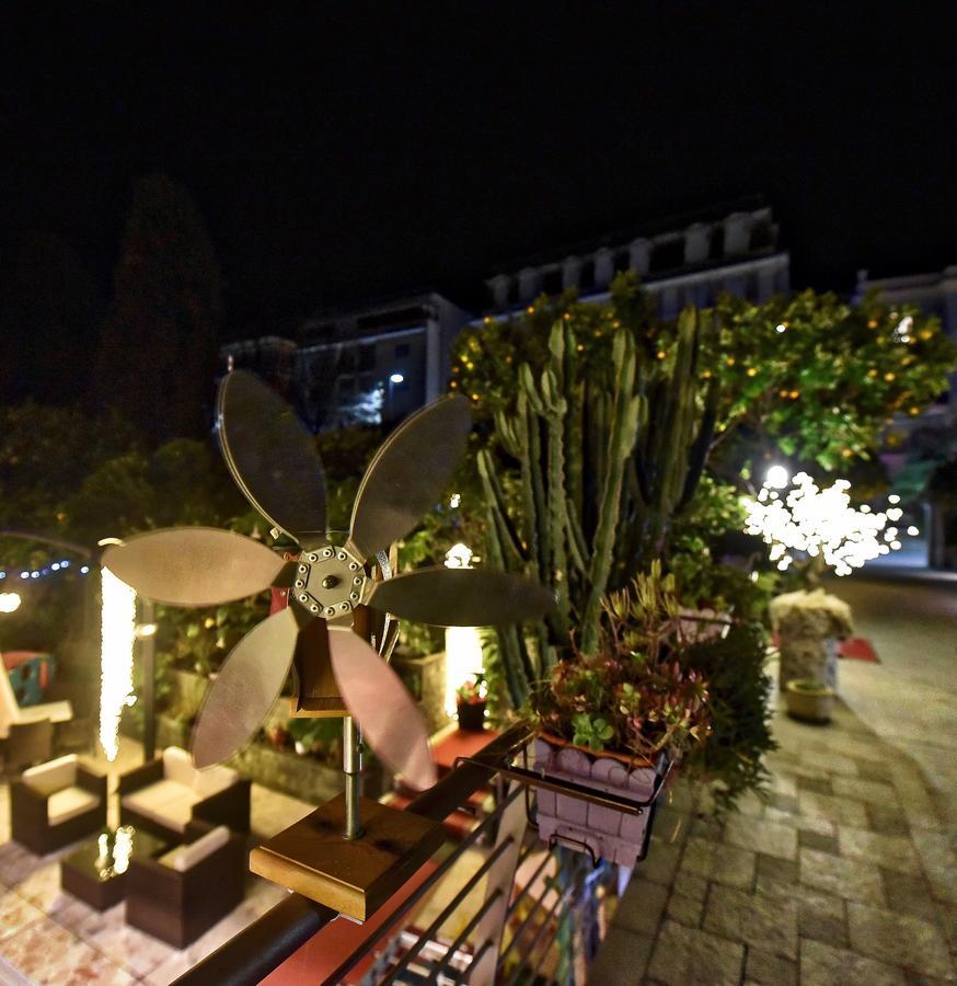 Hotel Villa Delibera Варацце Екстер'єр фото