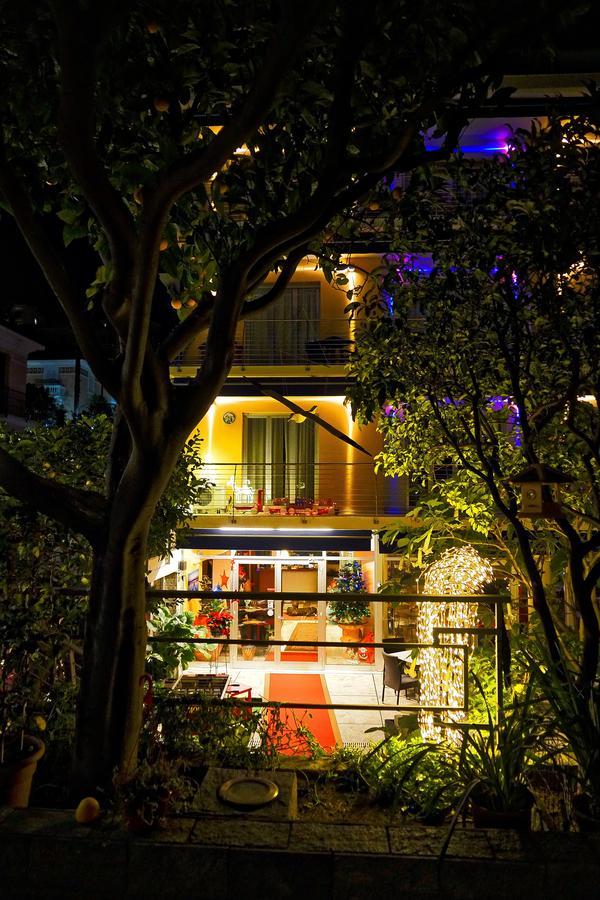 Hotel Villa Delibera Варацце Екстер'єр фото